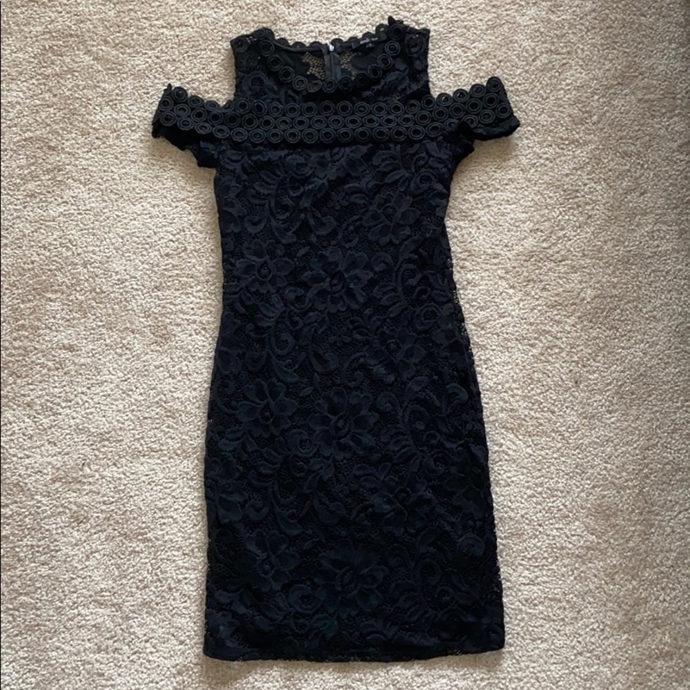 Black Lace Open Shoulder Bodycon Dress